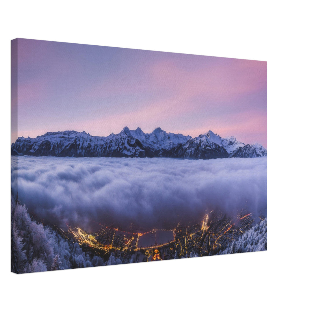 THE HEIST | Winter Sonnenaufgang in Interlaken - Leinwand