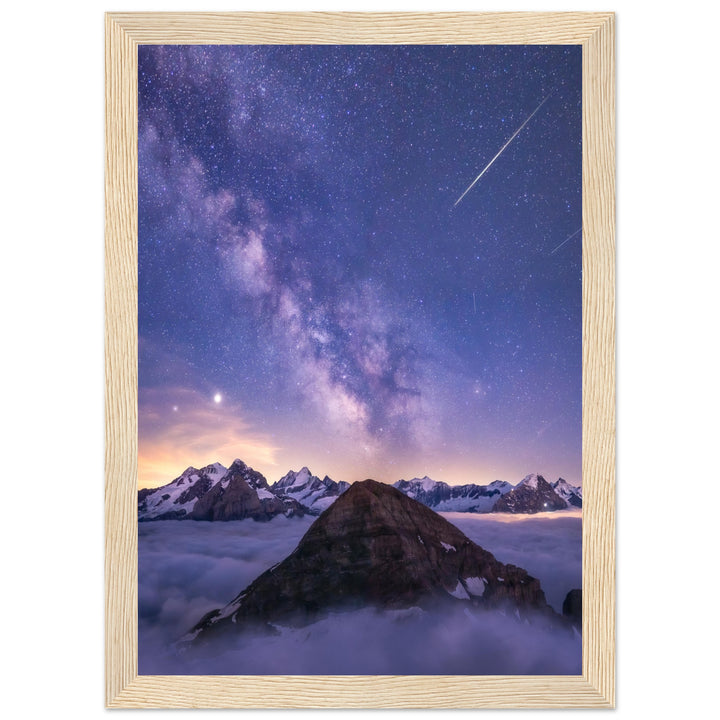 MYSTERIES | Milchstrasse in den Berner Alpen - mattes Poster in Holzrahmen