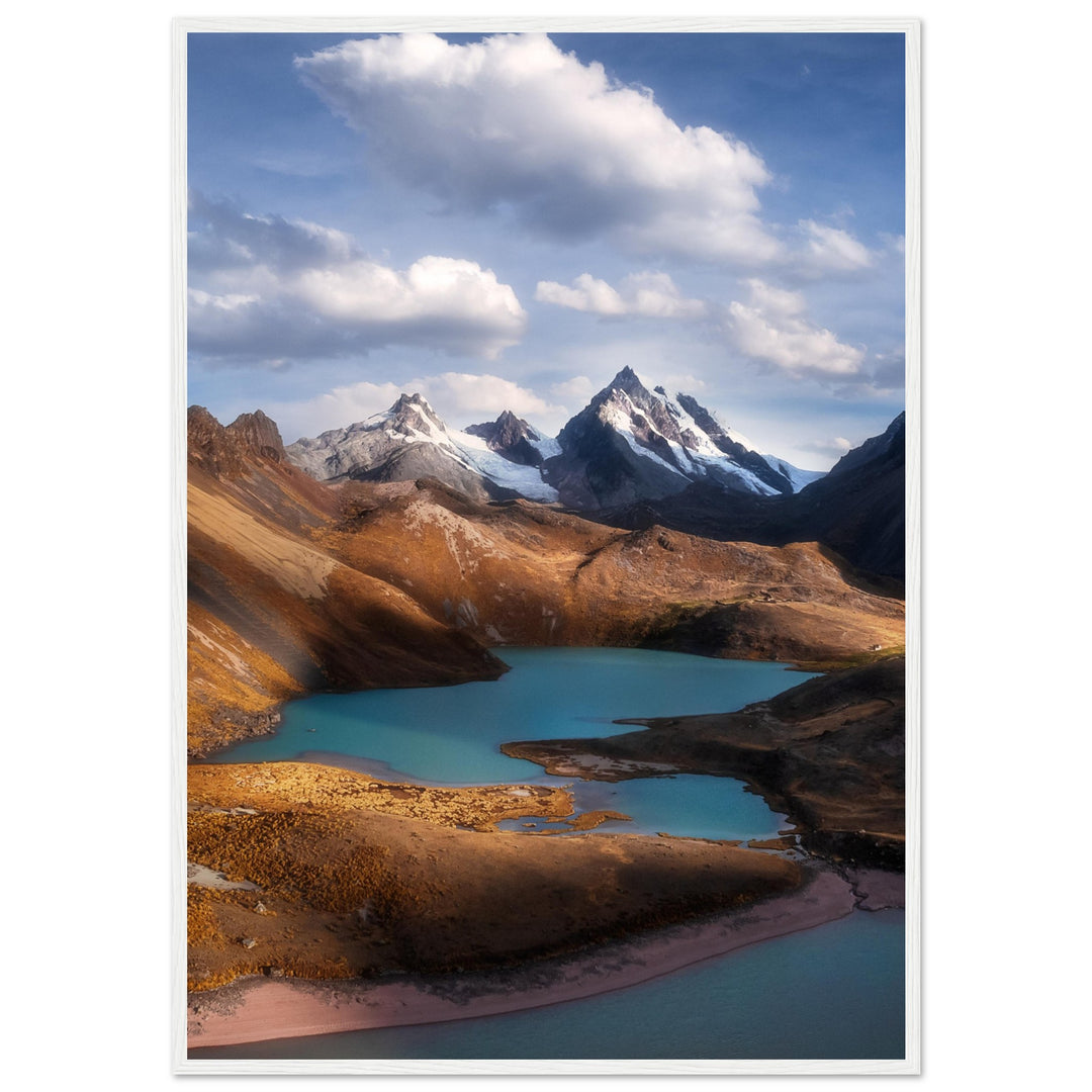 TURQUESA | Peruanische Lagune und Berglandschaft - Poster in Holzrahmen